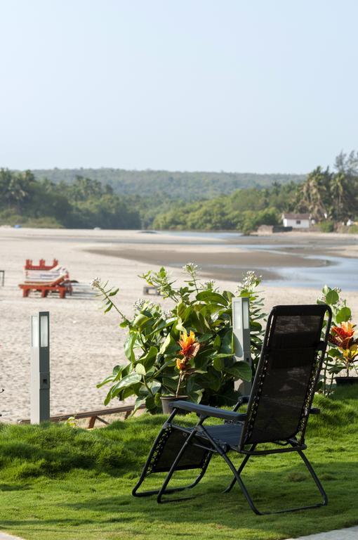 Boomerang Resort Мандрем Экстерьер фото