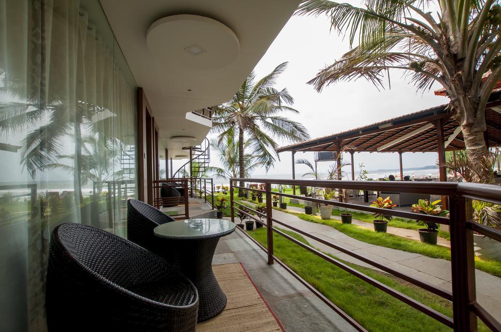 Boomerang Resort Мандрем Экстерьер фото